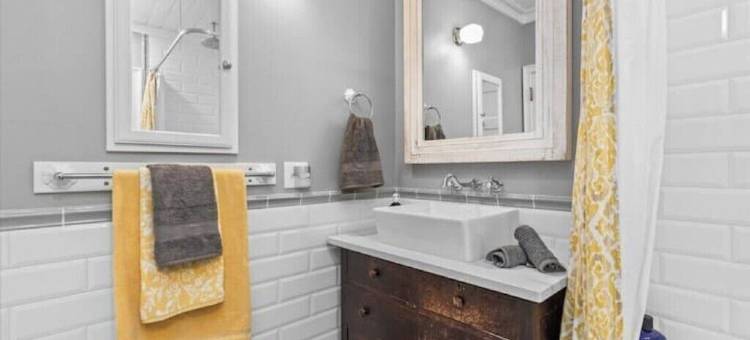 Romantic 1930s Beach Cottage图片