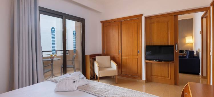 拉卡拉因维萨酒店(Invisa Hotel la Cala)图片