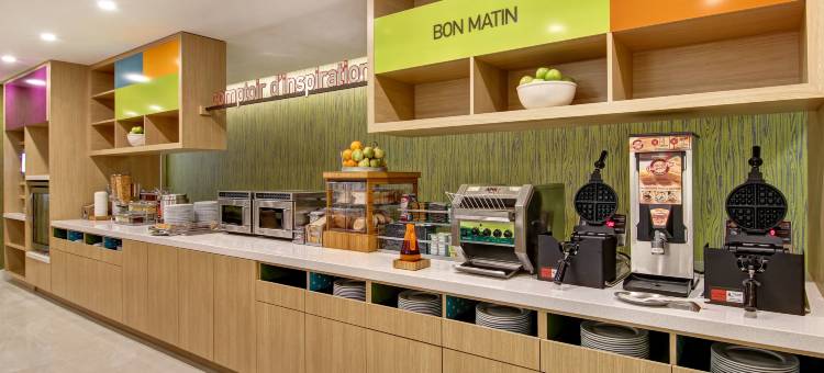 蒙特娄多瓦尔希尔顿惠庭酒店(Home2 Suites by Hilton Montreal Dorval)图片