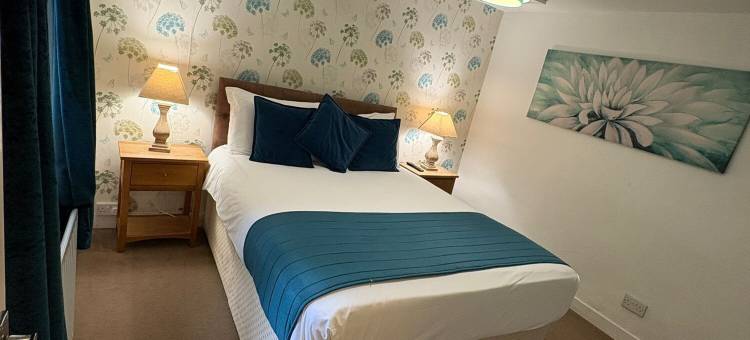 特里维斯沃特霍乡村酒店(Trivelles Waterhall Country Gatwick Hotel & Airport Parking)图片