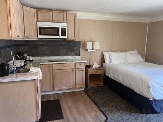 汉普顿汽车旅馆