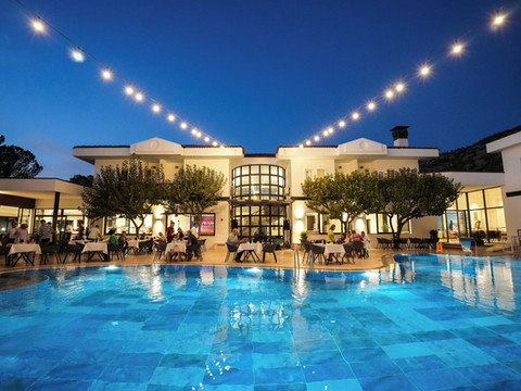 赫拉克勒斯温泉酒店