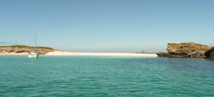 Holiday Home in Plouarzel near Sandy Beach图片