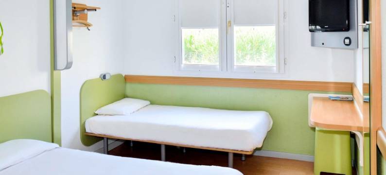 宜必思快捷欧巴涅帕鲁斯阿格拉酒店(Ibis Budget Aubagne Paluds Agora)图片