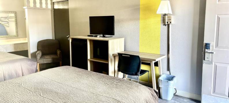 温德姆速8酒店-阿尔伯克基市中心(Super 8 by Wyndham Albuquerque Downtown)图片