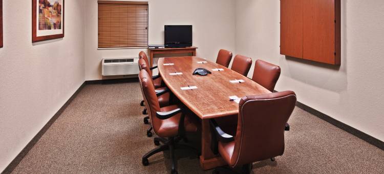 奥瓦索塔尔萨东北部洲际Candlewood Suites酒店(Candlewood Suites TULSA NE - OWASSO by IHG)图片