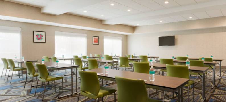 智选假日套房酒店-辛辛那提东北/雷德班克路(Holiday Inn Express & Suites CINCINNATI NE - REDBANK ROAD by IHG)图片