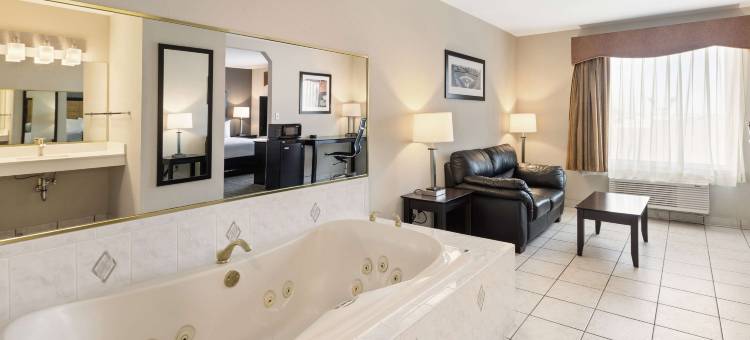 中途机场贝斯特韦斯特套房酒店(Best Western Inn  Suites - Midway Airport)图片