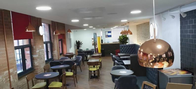 诺丁汉特里维勒斯丽晶酒店(Trivelles Regency, Nottingham)图片