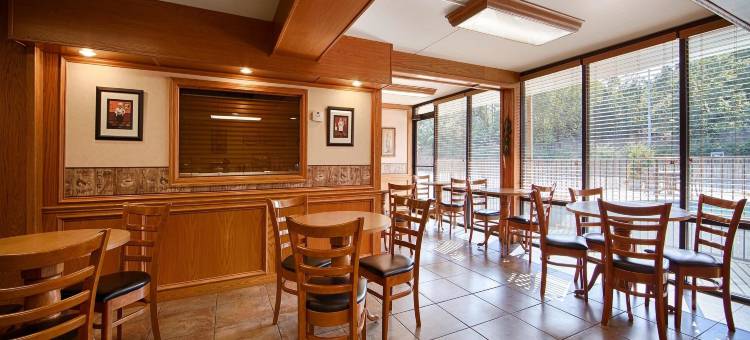 波托贝斯特韦斯特SureStay Plus酒店(SureStay Plus Hotel by Best Western Poteau)图片