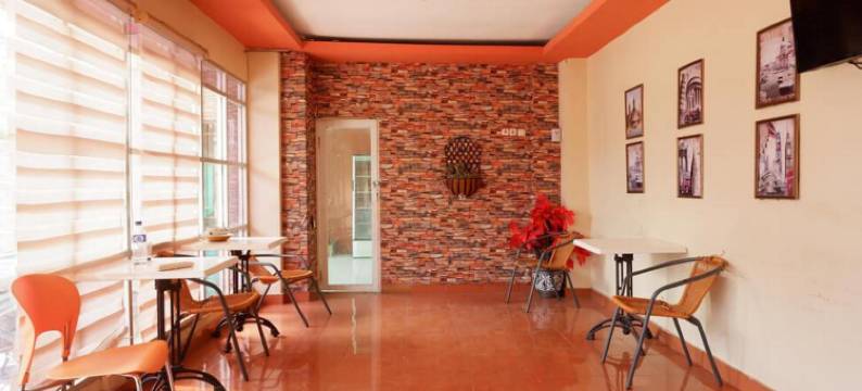 红多兹酒店@洛萨里区2号(RedDoorz @ Losari Area 2)图片