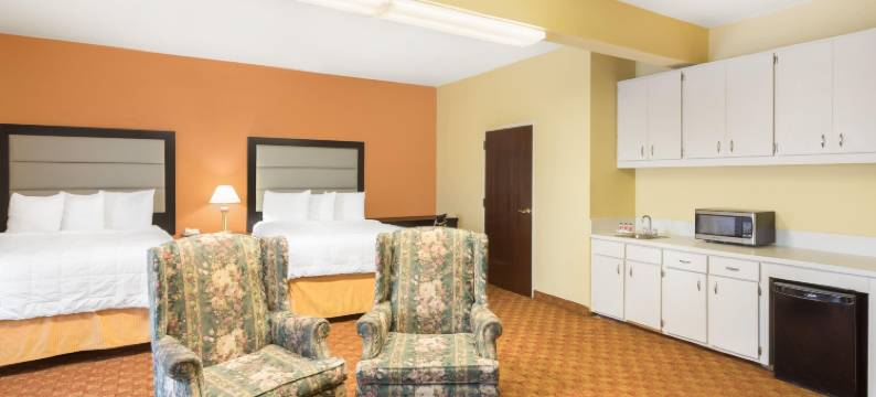 费耶特维尔呗盟套房酒店(Baymont by Wyndham Fayetteville)图片