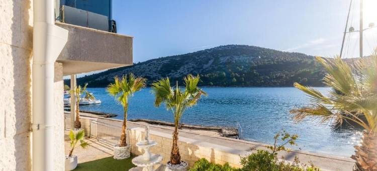 海滨豪华别墅维尼舍(Beachfront Luxury Villa)图片