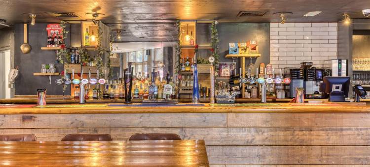 西贝辛斯托克普瑞米尔酒店(Premier Inn Basingstoke West)图片