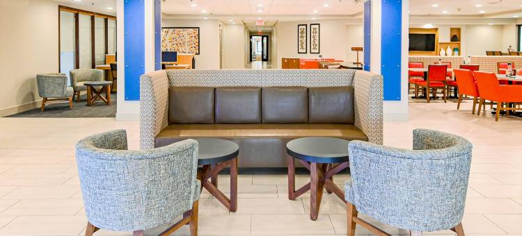 Holiday Inn Express 里士满机场(Holiday Inn Express RICHMOND AIRPORT by IHG)图片