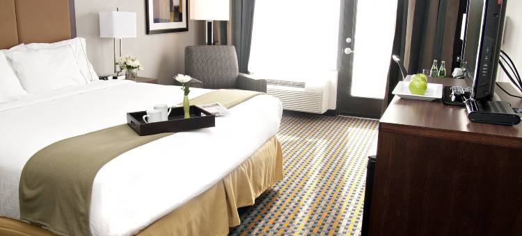 Holiday Inn Express 彭布罗克(Holiday Inn Express PEMBROKE by IHG)图片