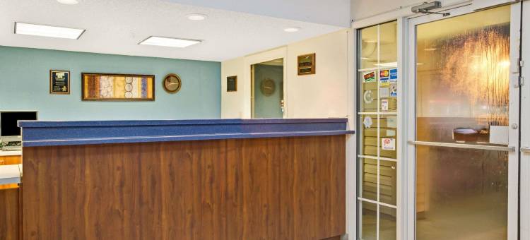 Travelodge Suites by Wyndham MacClenny/I-10图片