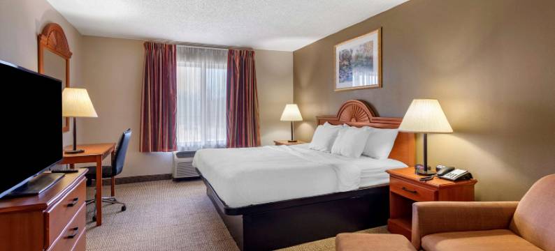 鲁格波特 - 欧文斯伯勒北部品质酒店客栈及套房(Quality Inn & Suites Rockport - Owensboro North)图片