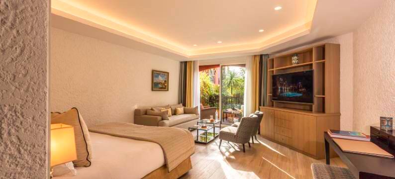 圣特罗佩比布鲁斯酒店(Hotel Byblos Saint-Tropez)图片