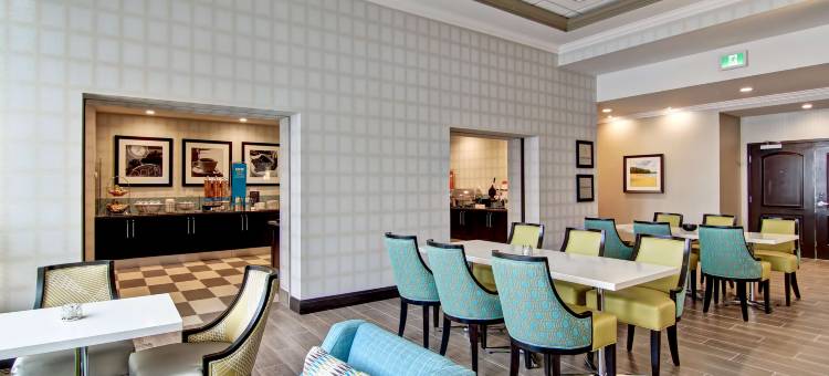 希尔顿旗下欢朋酒店及套房-萨斯卡通机场(Hampton Inn & Suites by Hilton Saskatoon Airport)图片