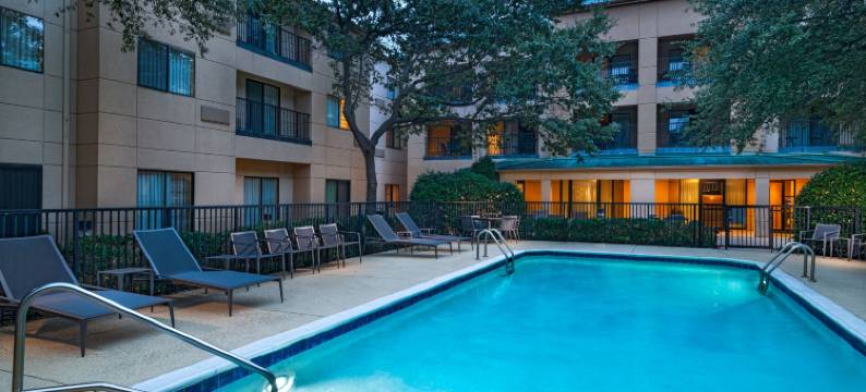 达拉斯普莱诺文化公园万怡酒店(Courtyard Dallas Plano in Legacy Park)图片