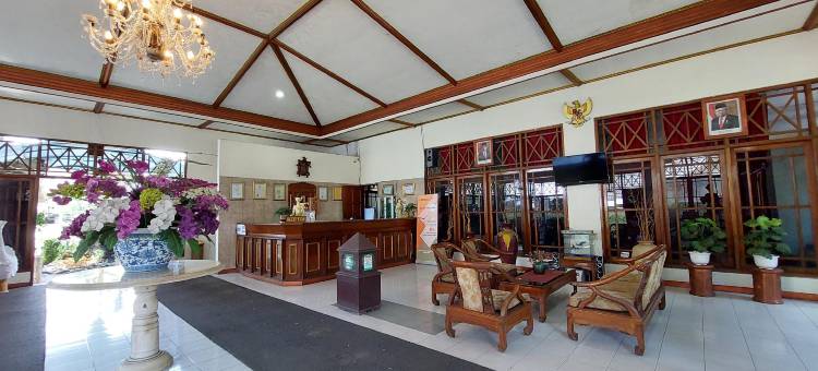 普里梅尔巴布阿斯里酒店(Hotel Puri Merbabu Asri)图片