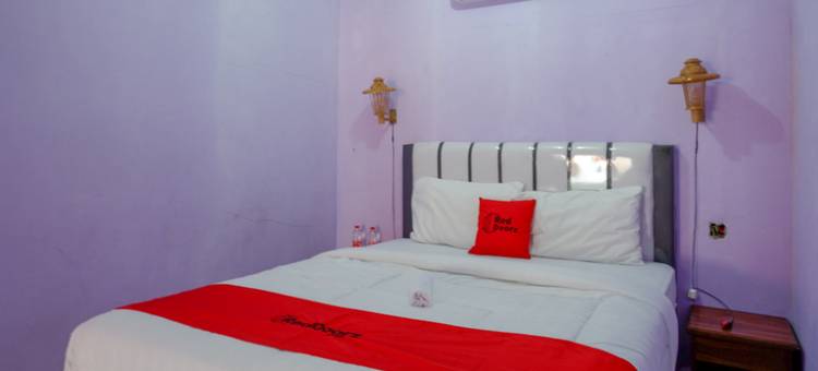 RedDoorz Near Goa Jatijajar 2图片