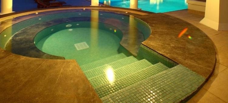 是拉差凯璞拉查酒店(Cape Racha Hotel)图片