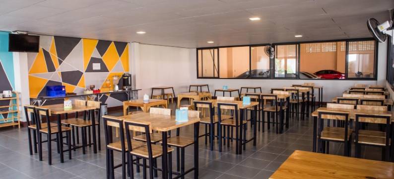 OYO 75464 纳卡琳酒店(Nakarin Hotel)图片