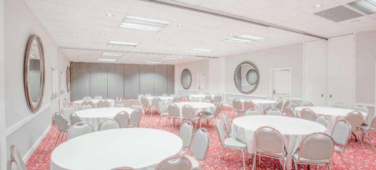 巴斯托华美达酒店(Ramada by Wyndham Barstow)图片