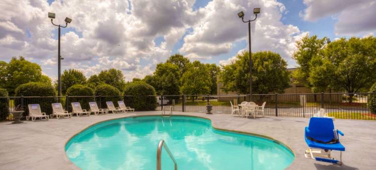 派恩维尔巴兰坦区舒适套房酒店(Comfort Suites Pineville - Ballantyne Area)图片