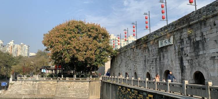 凌阁公寓(长白街1号分店)图片