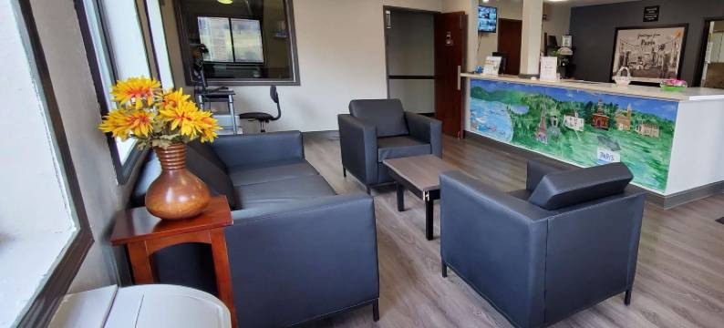 帕里斯温德姆速8酒店(Super 8 by Wyndham Paris TN)图片