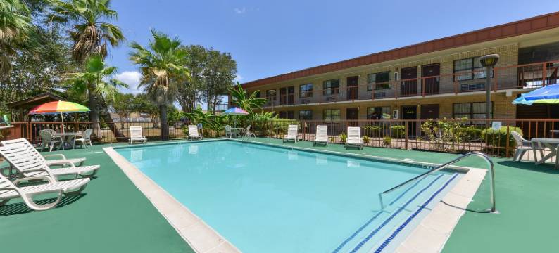 维多利亚美洲最佳价值套房酒店(Americas Best Value Inn & Suites Victoria)图片