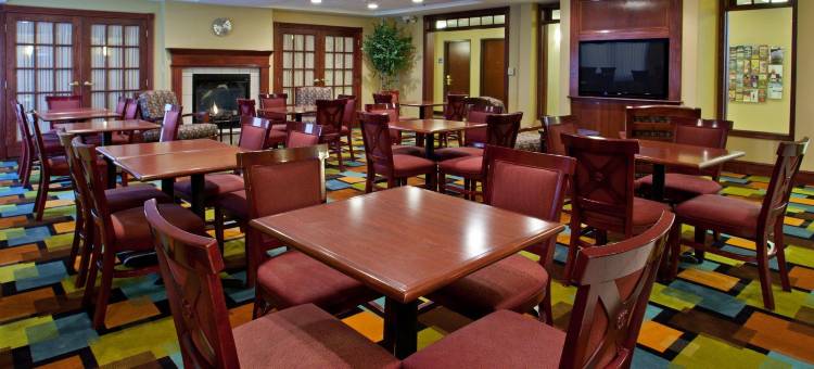 智选假日套房酒店沃兹沃思(Holiday Inn Express & Suites Wadsworth)图片