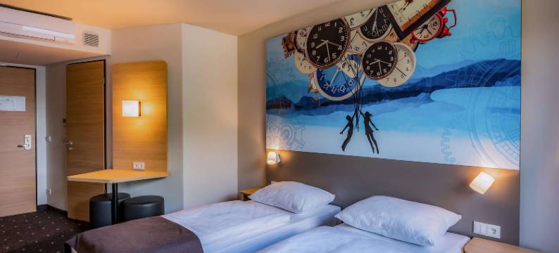 菲林根施文宁根B&B酒店(B&B HOTEL Villingen-Schwenningen)图片