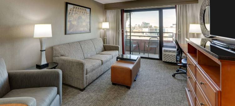 凤凰城机场德鲁里套房酒店(Drury Inn & Suites Phoenix Airport)图片