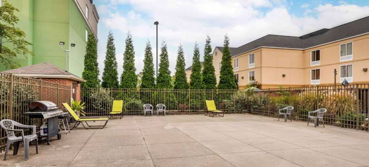 美国长住酒店套房-埃文斯维尔东(Extended Stay America Suites - Evansville - East)图片