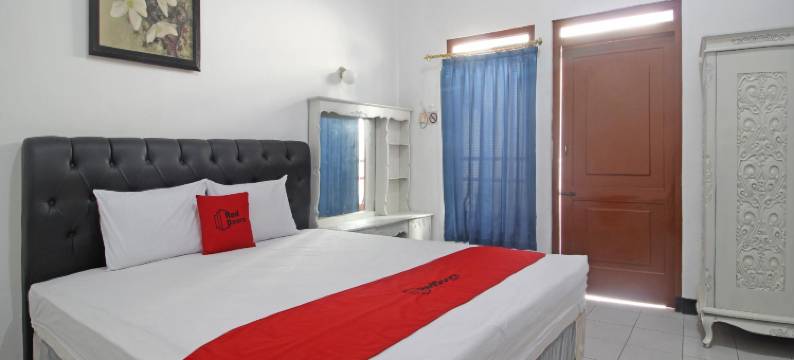红多兹高级酒店-塔曼西斯瓦3(RedDoorz Plus @ Taman Siswa 3)图片
