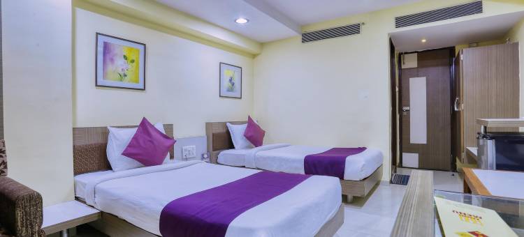 阿姆里特公寓酒店(FabHotel Amrit Residency)图片