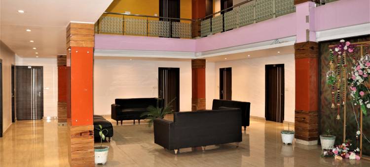 维什那维高地酒店(Hotel Vaishnavi Heights)图片