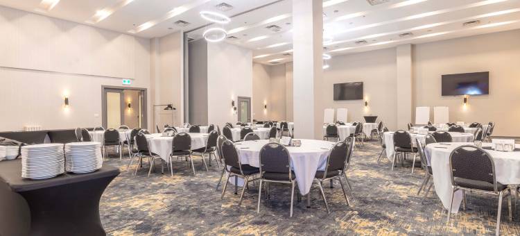 多伦多机场桑德曼签名酒店(Sandman Signature Toronto Airport Hotel)图片