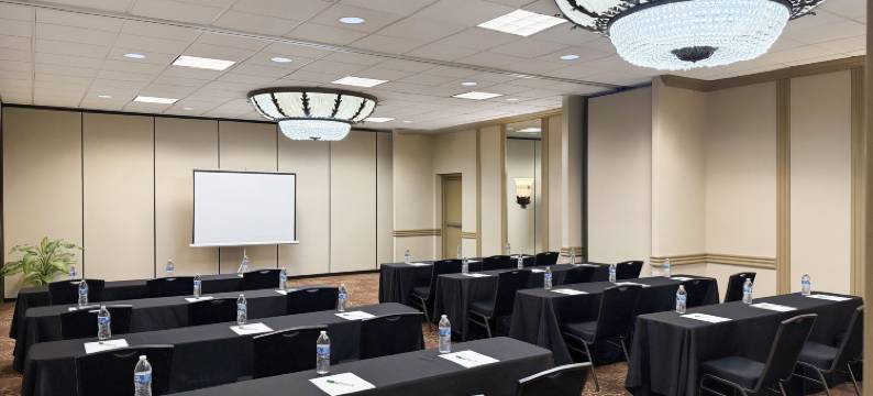 南普莱恩菲尔德-皮斯卡塔韦假日酒店(Holiday Inn SOUTH PLAINFIELD-PISCATAWAY by IHG)图片