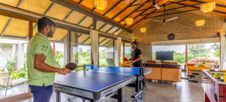SaffronStays Ashfield - 5BHK Eco-Farmhouse with Pools, Jacuzzi, Lawn & Games Room图片