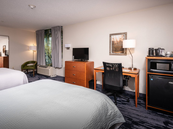 新贝德福德万枫酒店及套房