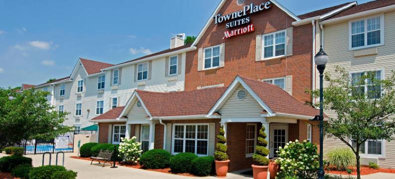 布卢明顿TownePlace Suites酒店(TownePlace Suites by Marriott Bloomington)图片