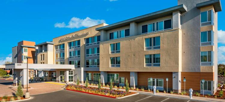 贝尔蒙特红木海岸SpringHill Suites酒店(SpringHill Suites Belmont Redwood Shores)图片