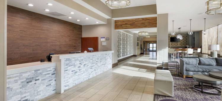 布鲁克林中心贝斯特韦斯特酒店及会议中心(Comfort Inn)图片
