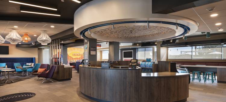 亚利桑那菲尼克斯格兰岱尔韦斯特盖特希尔顿Tru酒店(Tru by Hilton Phoenix Glendale Westgate)图片