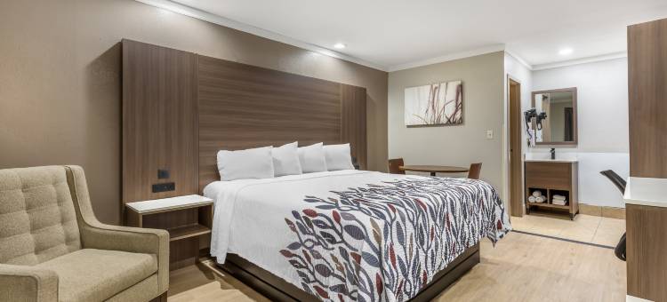 罗利东北红屋顶酒店-位于市中心(Red Roof Inn Raleigh Northeast - Downtown)图片